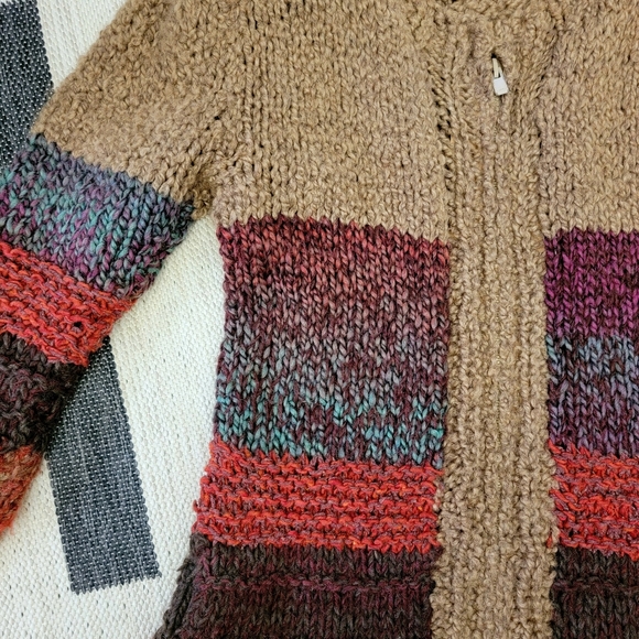 Chunky Oversized Striped Zip-Up Knit Sweater - Picture 7 of 16